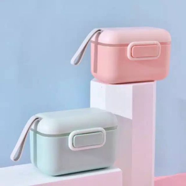 Milk Compartment / Milk Powder Container Tempat Susu Bubuk Bayi Portable Sealed Kotak Snack lusty bunny TB 1706
